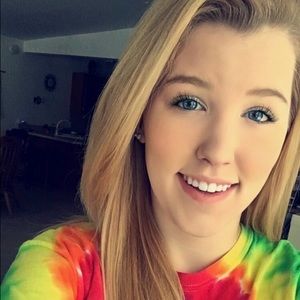 Meet your Posher, Alaina