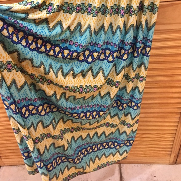 Halter maxi dress - Picture 2 of 3