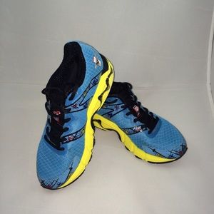 Mizuno Women's Wave Inspire 10 US6 sneakers