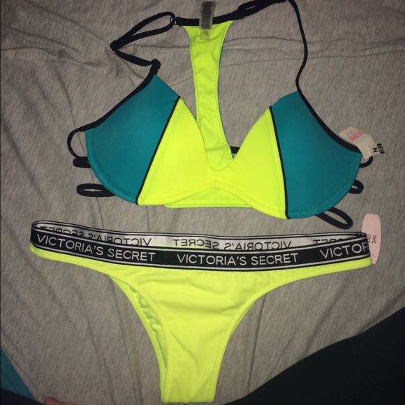 VS bikini