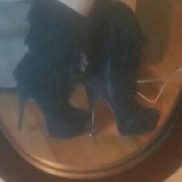 Fringe boots - Picture 3 of 4