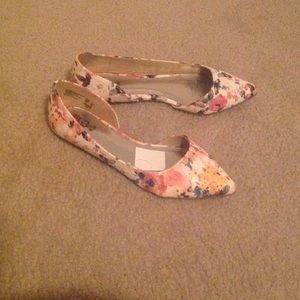 FLORAL POINTY TOE SHOES