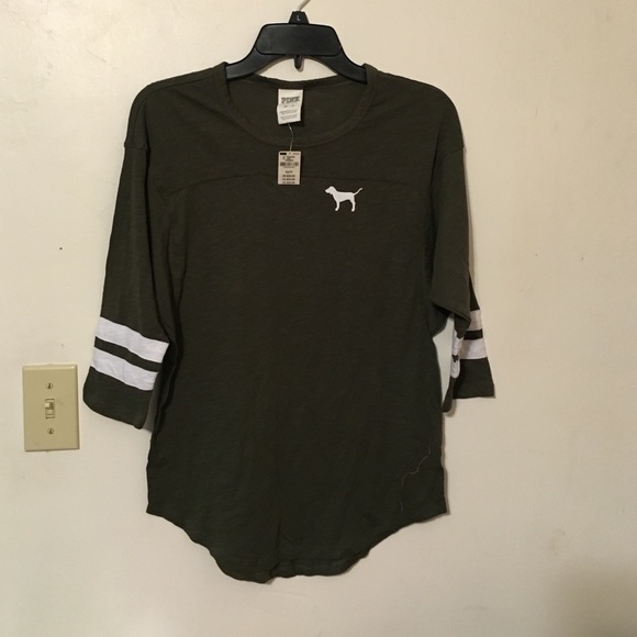 VS pink shirt