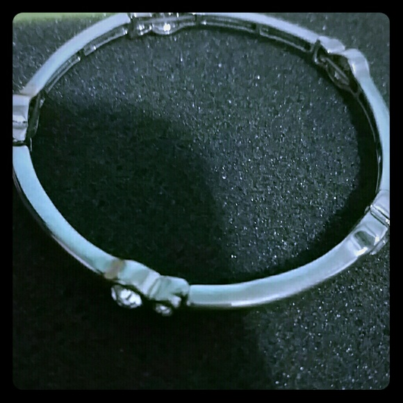 Lia Sophia stretch bracelet