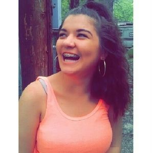 Meet your Posher, Skylar