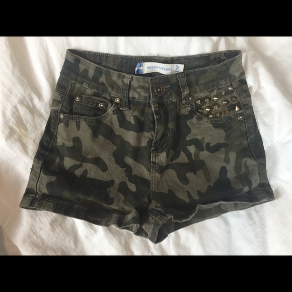 Army Shorts with studs