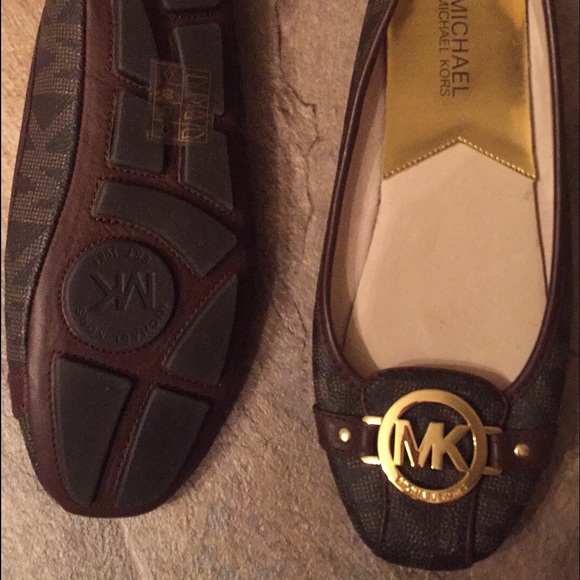 Brand new Michael Kors logo flats- retail $100