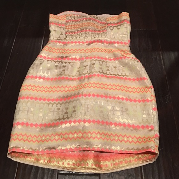 Karlie Strapless Dress - Picture 3 of 3