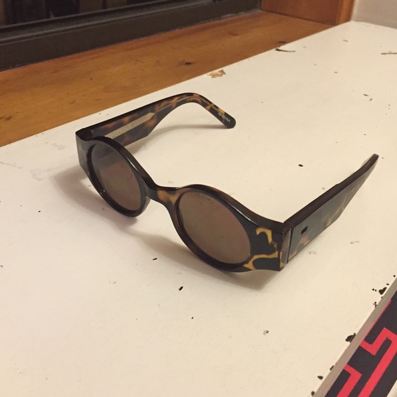 Retro shades