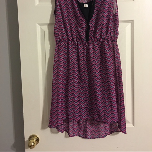 SOLD!!! Very Cute Hi Lo Dress - Picture 4 of 4