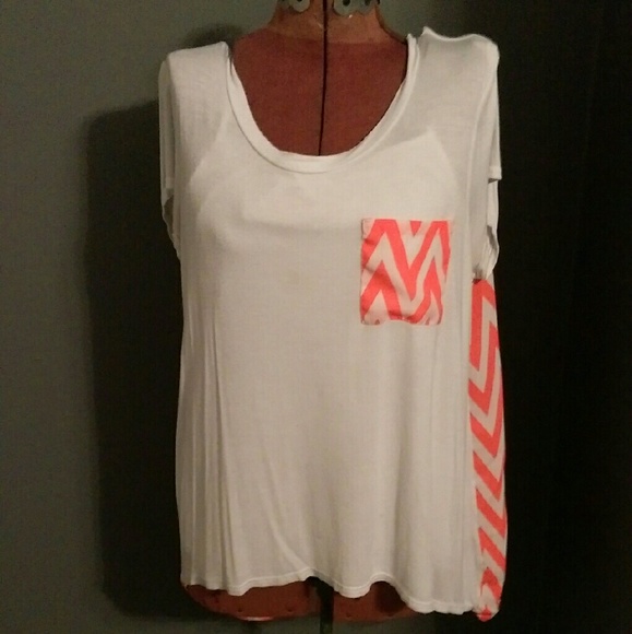 Rue 21 t-shirt