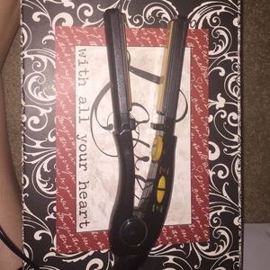 conair flat iron