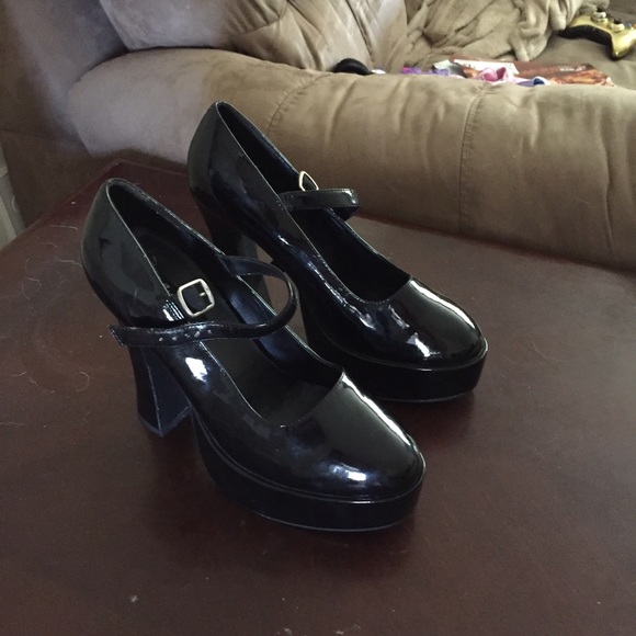 Mary Jane block heels