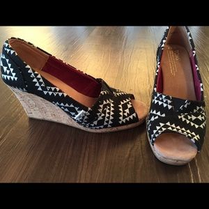 Toms Wedges