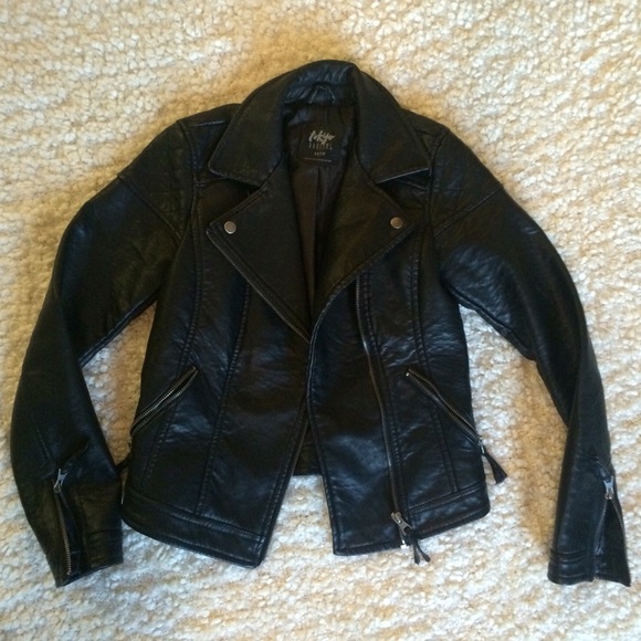 Black super fitted leather jacket faux biker Moto
