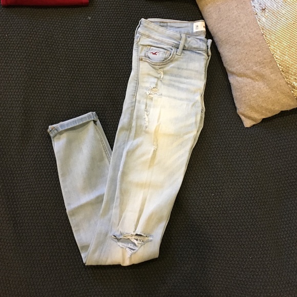 Light wash Hollister Skinny Jeans
