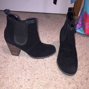 American Eagle Booties