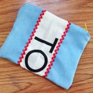 Toms zipper pouch