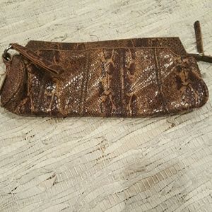 Faux snake skin purse. Perfect to add to a bundle.