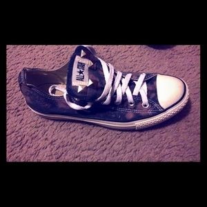 Studded Converse 💙