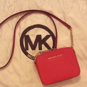 Michael Kors Jet Set Crossbody