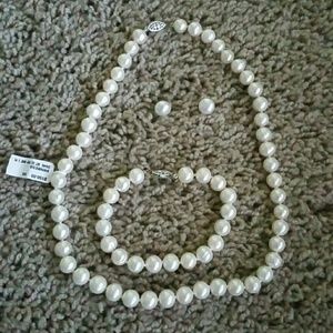 Freshwater pearl set