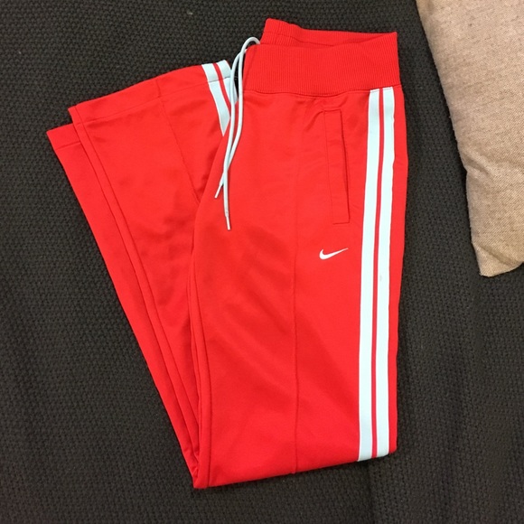 NIKE sweats