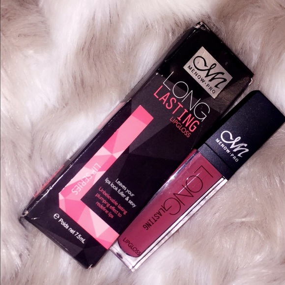 Matte liquid lipgloss