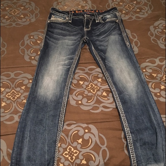 Rock revivals size 28 straight leg.  ❗️sold❗️