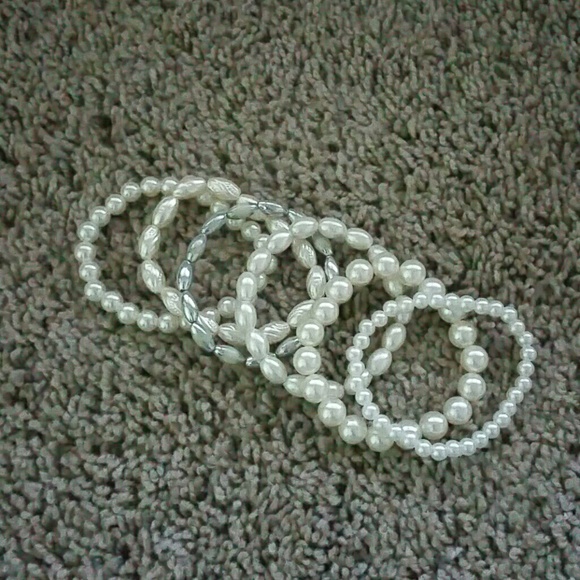 Pearl braclet set of six