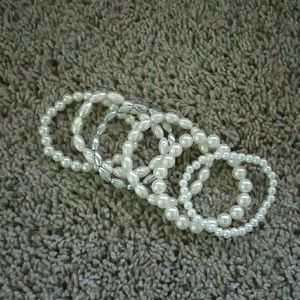 Pearl braclet set of six