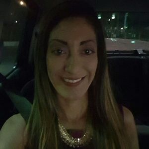 Meet your Posher, Deisy