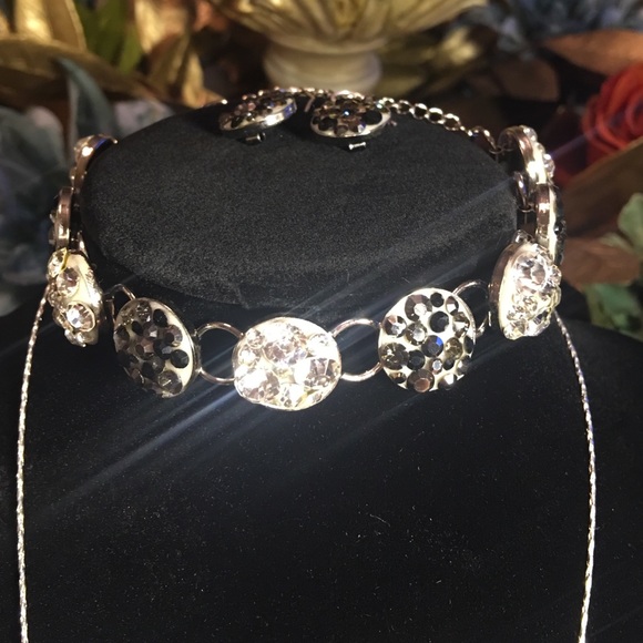 BLACK AND WHITE THREE PIECE SET! - Picture 3 of 4