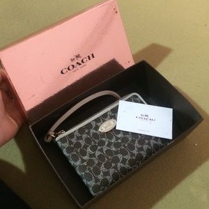 Wallet authentic coach