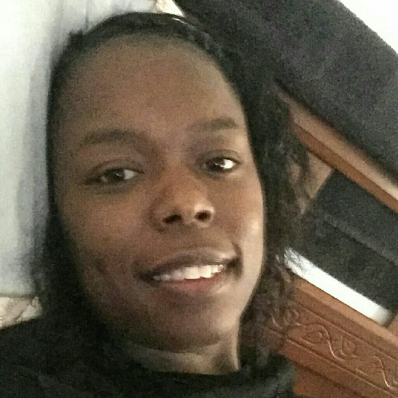 Meet your Posher, Gigi - Picture 1 of 1