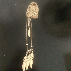 Feather necklace