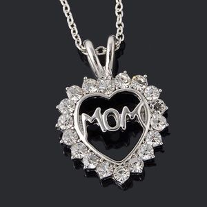 Luxurious Crystal mom necklace