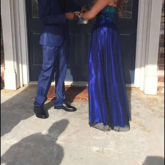 Two-piece prom dress - Picture 2 of 3