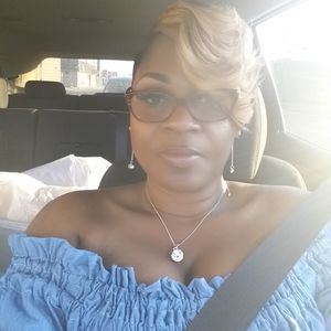 Meet your Posher, Mslynn