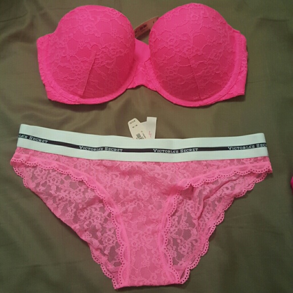 Hot pink Victoria secret bra and panty - Picture 2 of 4