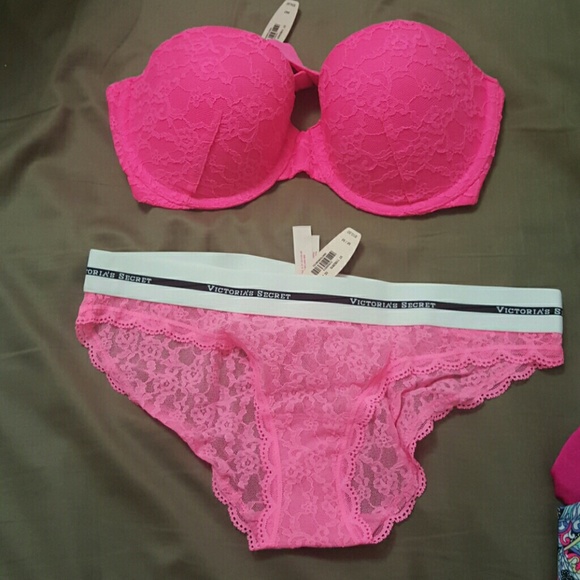 Hot pink Victoria secret bra and panty - Picture 1 of 4