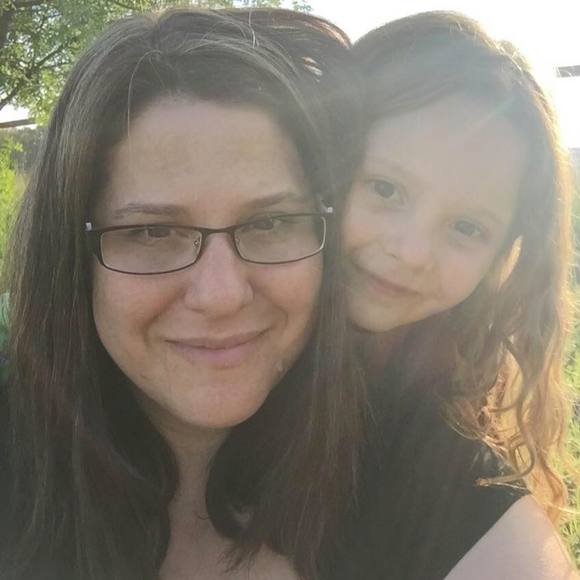 Meet your Posher, Naomi - Picture 1 of 1