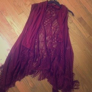 Sleeveless vest see through back