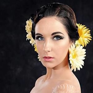 Meet your Posher, April