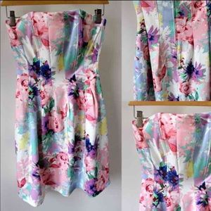Floral Strapless Dress in Sz Xs