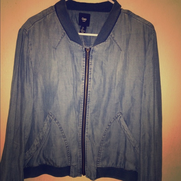 Gap light weight denim jacket