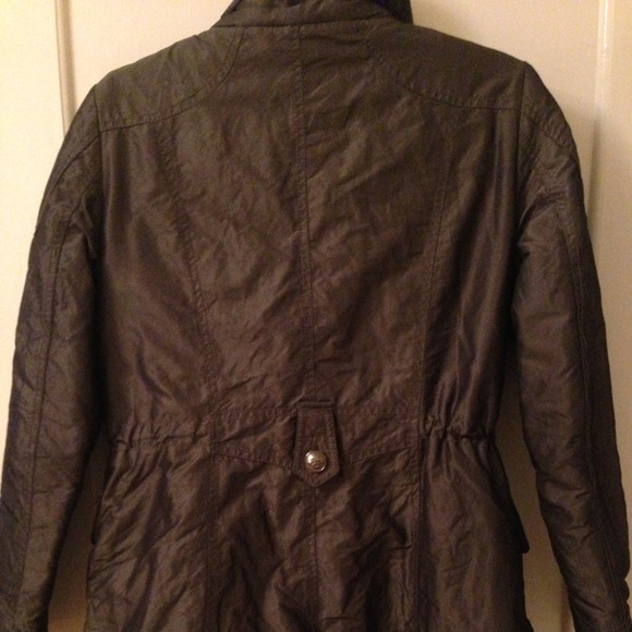 Laundry Coat - image 3