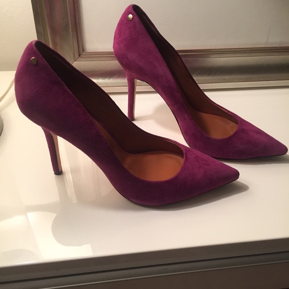 Rachel Roy pumps