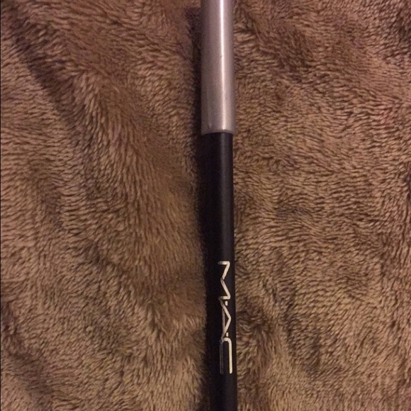 Mac eyeliner