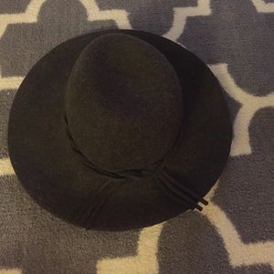 🌷NEW WOOLFELT HAT🌷